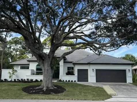 8667 SE Antigua Way Jupiter FL 33458