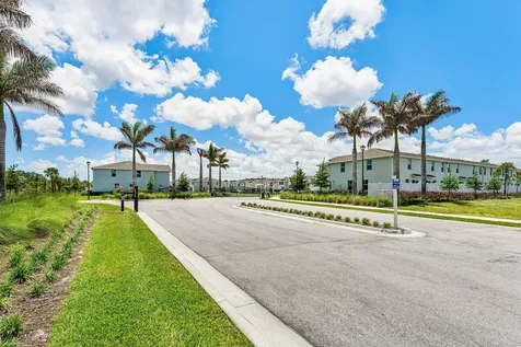 5739 SE Edgewater Circle Stuart FL 34997