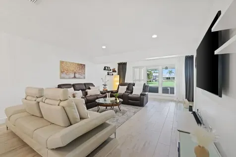 1031 Citrus Way Delray Beach FL 33445