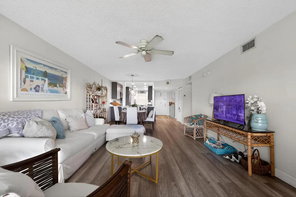2898 SW 22nd Circle Delray Beach FL 33445