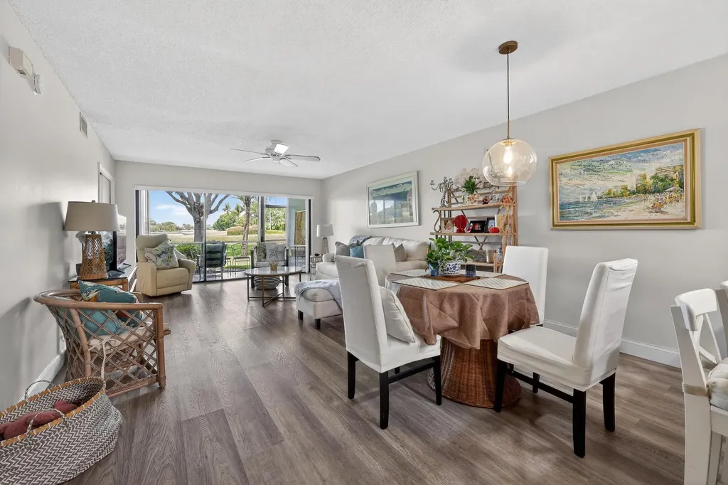 2898 SW 22nd Circle Delray Beach FL 33445