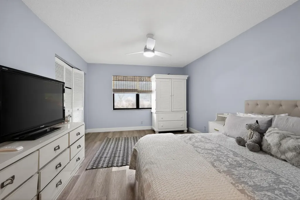 2898 SW 22nd Circle Delray Beach FL 33445