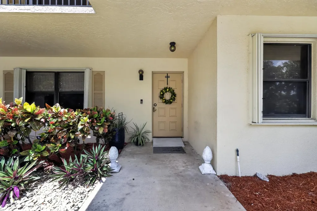 2898 SW 22nd Circle Delray Beach FL 33445