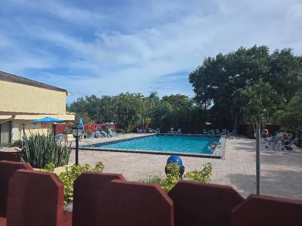 2898 SW 22nd Circle Delray Beach FL 33445