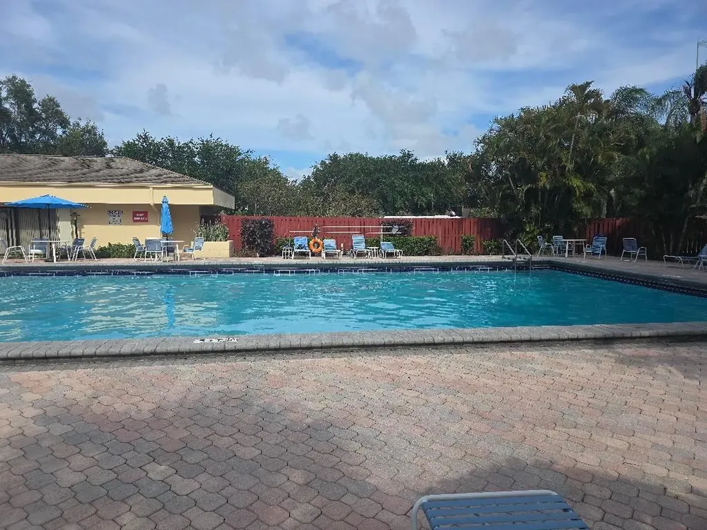 2898 SW 22nd Circle Delray Beach FL 33445