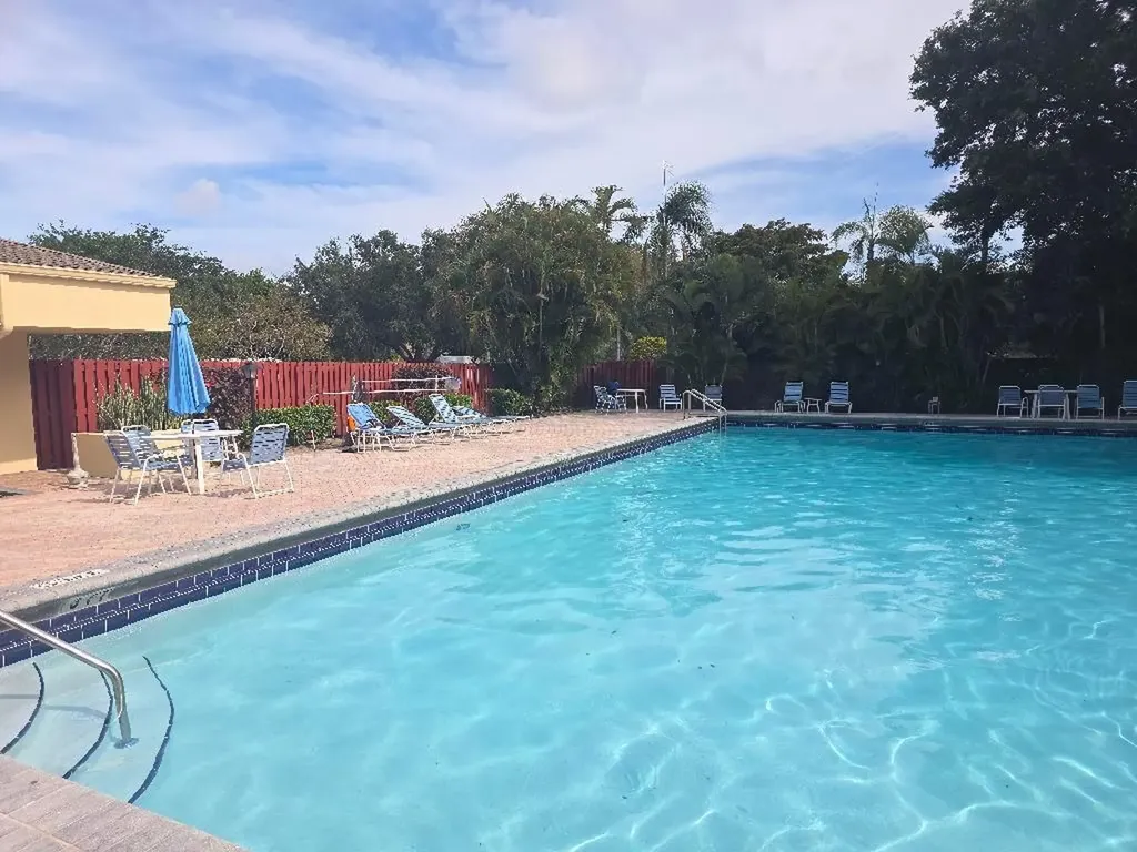 2898 SW 22nd Circle Delray Beach FL 33445
