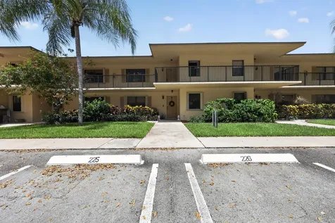 2898 SW 22nd Circle Delray Beach FL 33445