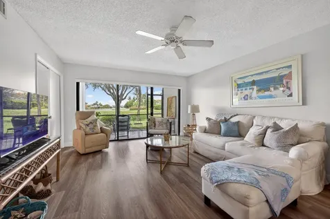 2898 SW 22nd Circle Delray Beach FL 33445