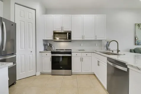 1604 Mariner Bay Boulevard Fort Pierce FL 34949