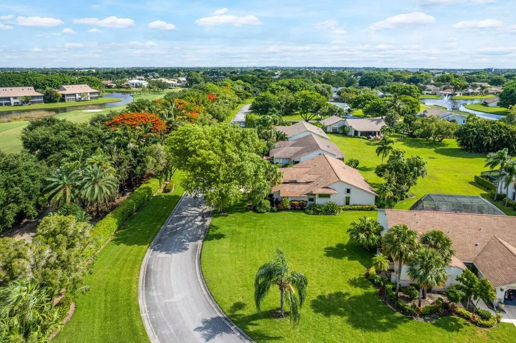 5692 Willow Creek Lane Delray Beach FL 33484