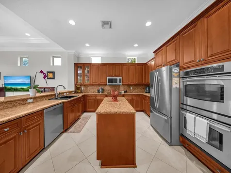 7678 NW 117th Lane Parkland FL 33076