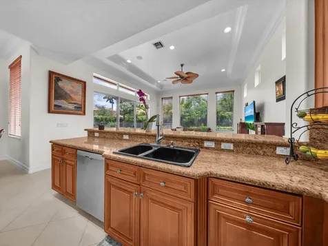7678 NW 117th Lane Parkland FL 33076