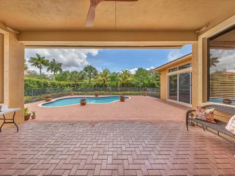 7678 NW 117th Lane Parkland FL 33076