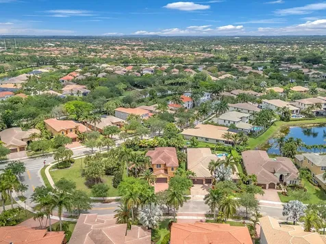7678 NW 117th Lane Parkland FL 33076