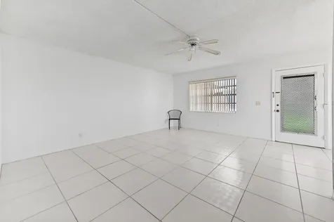 346 Capri Delray Beach FL 33484