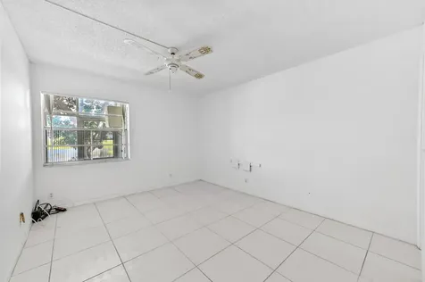 346 Capri Delray Beach FL 33484
