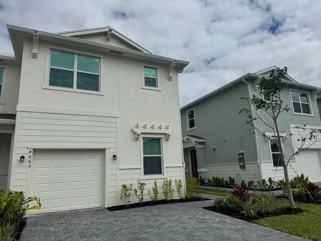 4663 Hollister Avenue Greenacres FL 33463