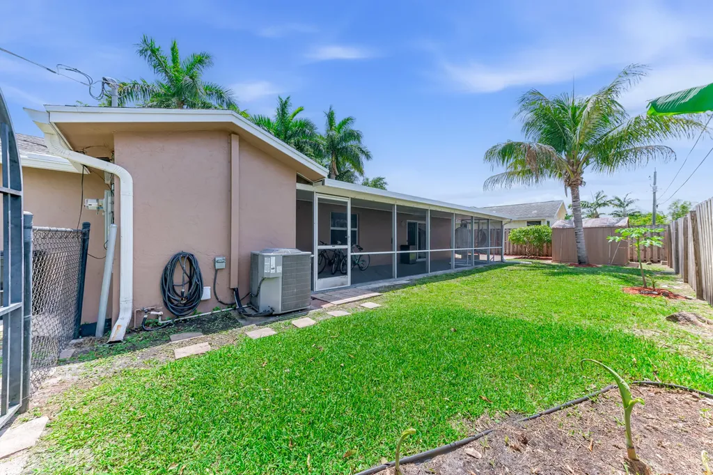 9159 Honeywell Road Lake Worth FL 33467