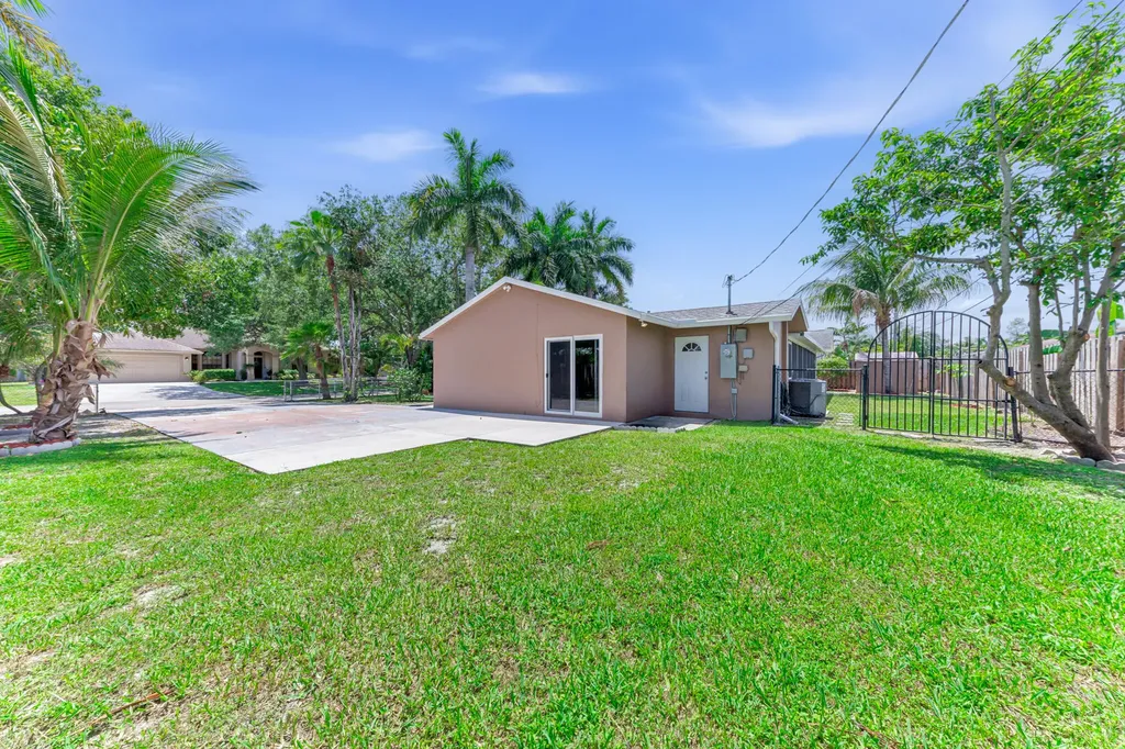 9159 Honeywell Road Lake Worth FL 33467