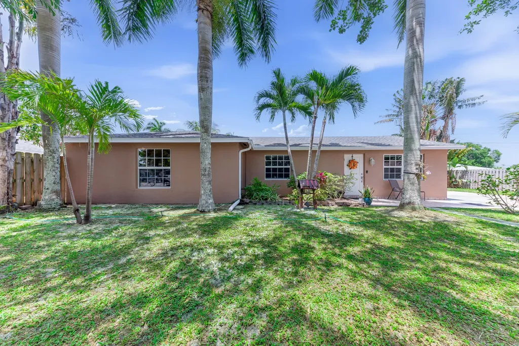 9159 Honeywell Road Lake Worth FL 33467