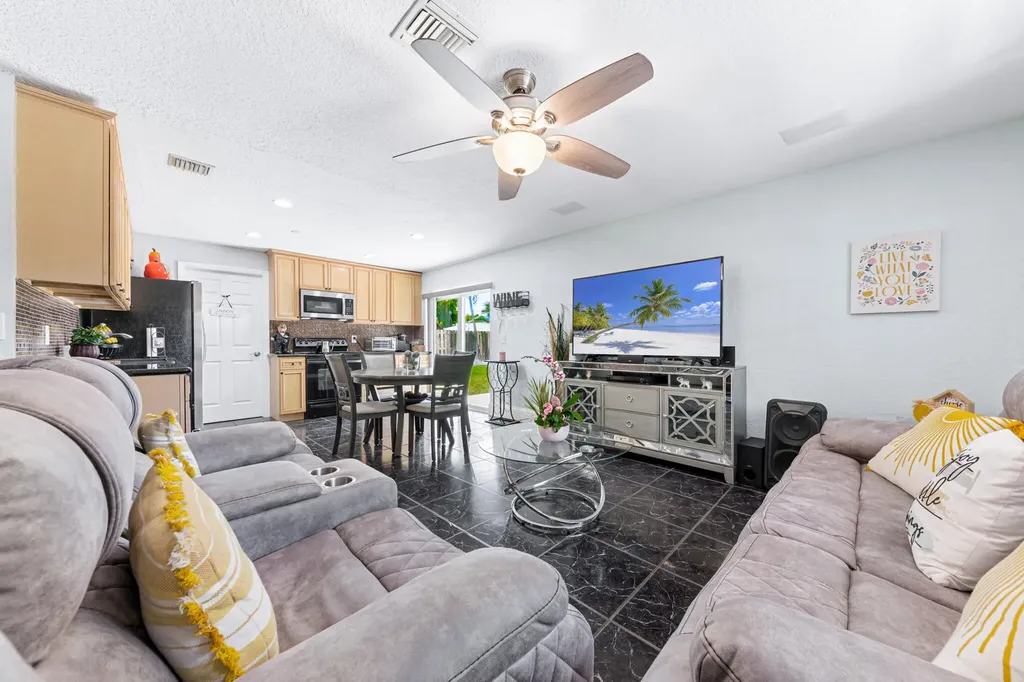 9159 Honeywell Road Lake Worth FL 33467