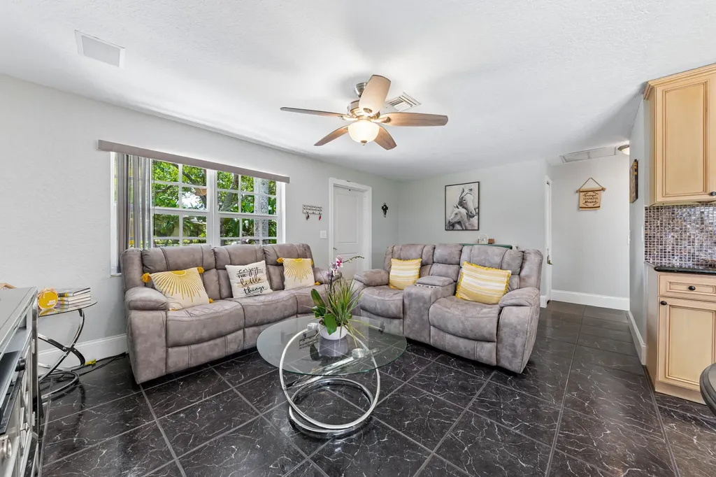 9159 Honeywell Road Lake Worth FL 33467