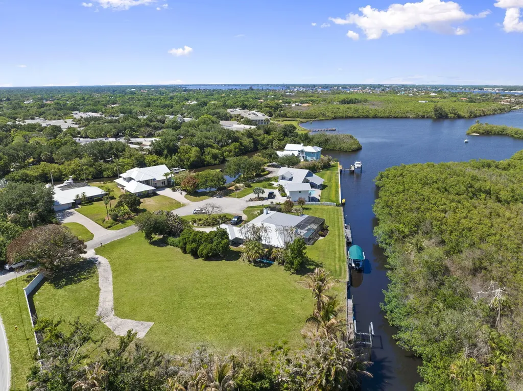 1515 SW Pendarvis Court Palm City FL 34990