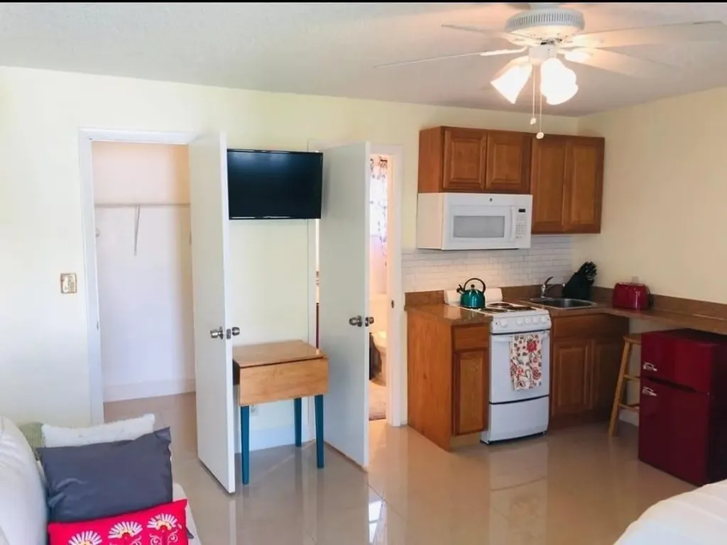 1607 NE 15th Avenue Fort Lauderdale FL 33305