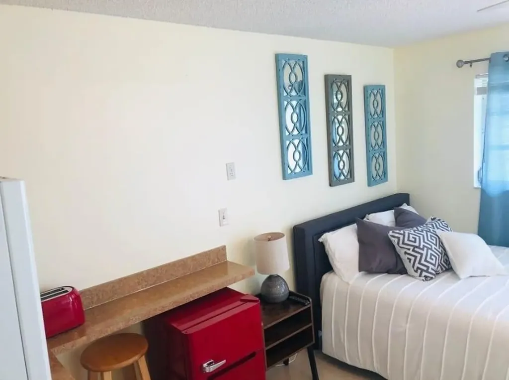1607 NE 15th Avenue Fort Lauderdale FL 33305