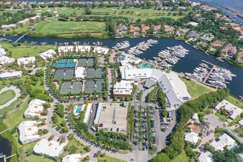 386 Eagle Drive Jupiter FL 33477