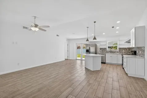 2190 SW Kail Street Port St Lucie FL 34984
