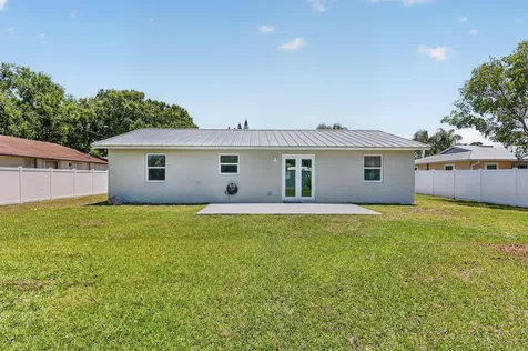 2190 SW Kail Street Port St Lucie FL 34984