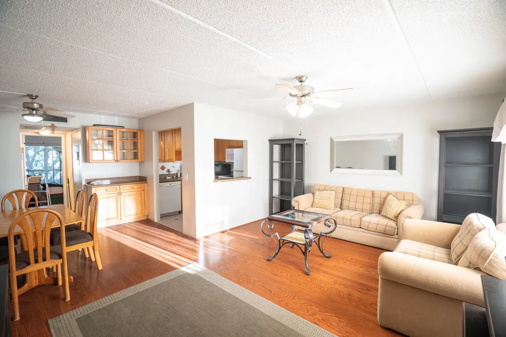 400 W Village Green Circle Circle W Palm Springs FL 33461