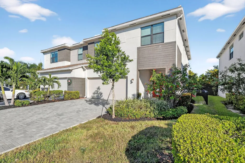 8731 Antarus Drive Lake Worth FL 33467