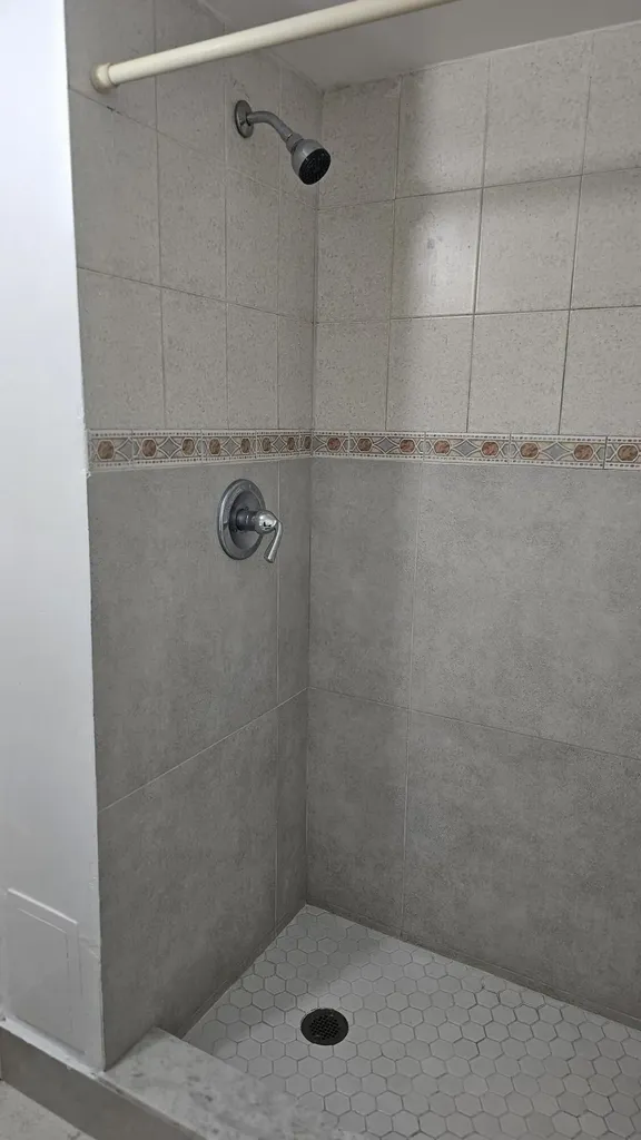 2780 NE 183rd Street Aventura FL 33160