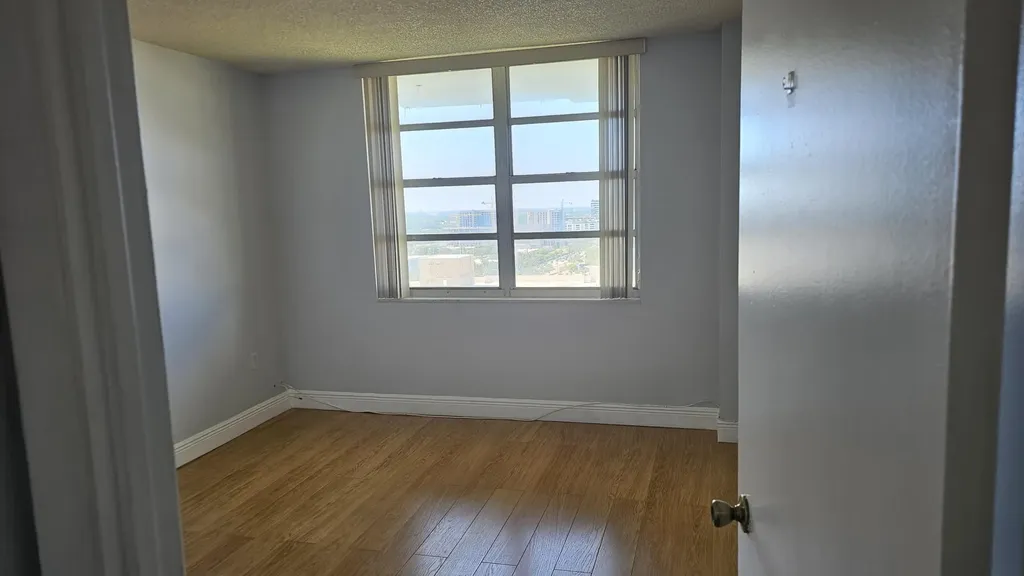 2780 NE 183rd Street Aventura FL 33160