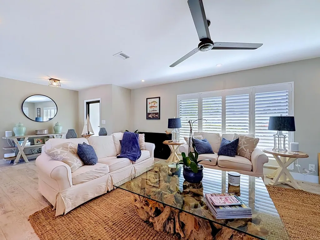 3851 NE 24th Avenue Lighthouse Point FL 33064