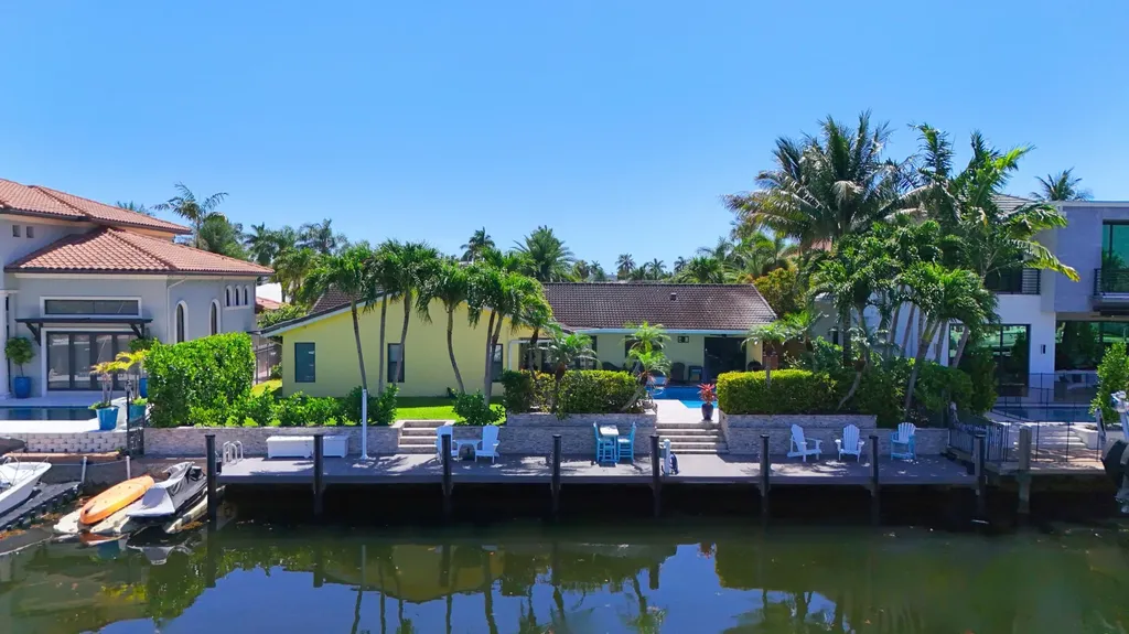 3851 NE 24th Avenue Lighthouse Point FL 33064