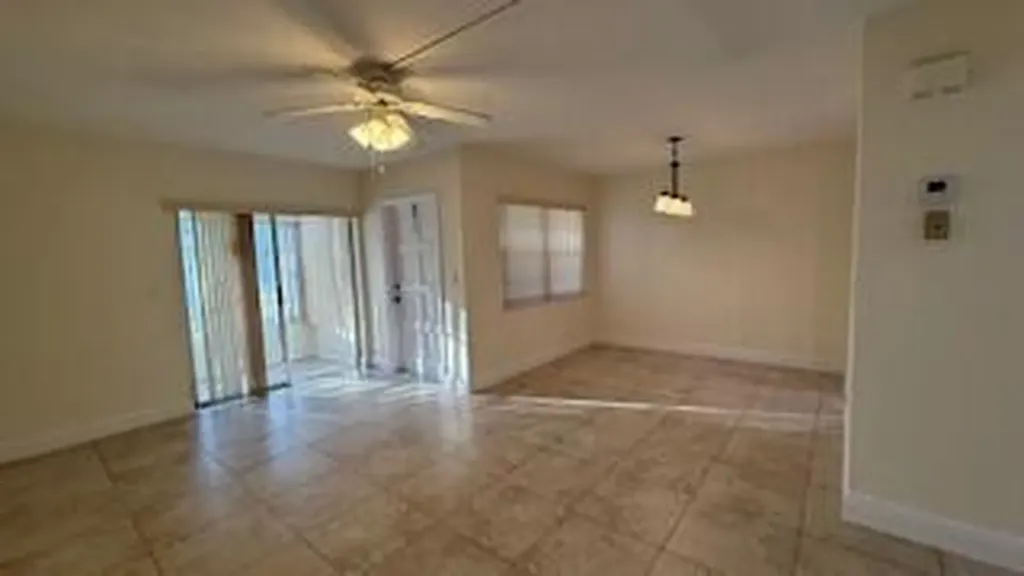 100 Stratford H West Palm Beach FL 33417