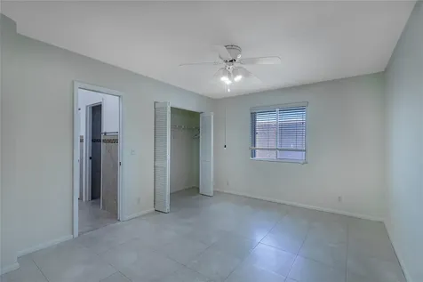 9901 NW 48th Court Coral Springs FL 33076