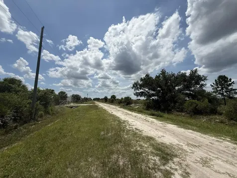 16162 NW 290th Street Okeechobee FL 34972