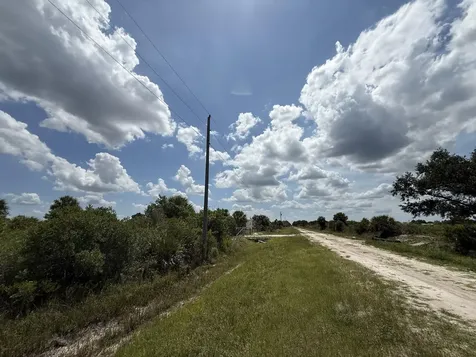 16162 NW 290th Street Okeechobee FL 34972