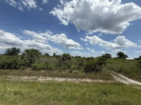 16162 NW 290th Street Okeechobee FL 34972