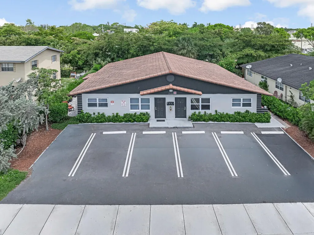 7521 NW 44th Court Coral Springs FL 33065
