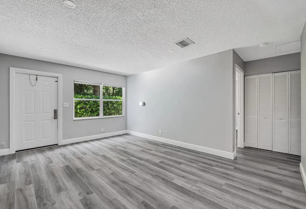 7521 NW 44th Court Coral Springs FL 33065