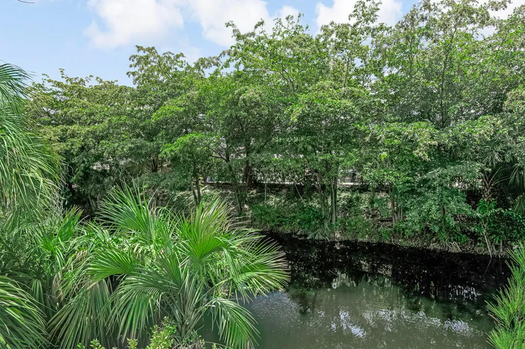 7521 NW 44th Court Coral Springs FL 33065