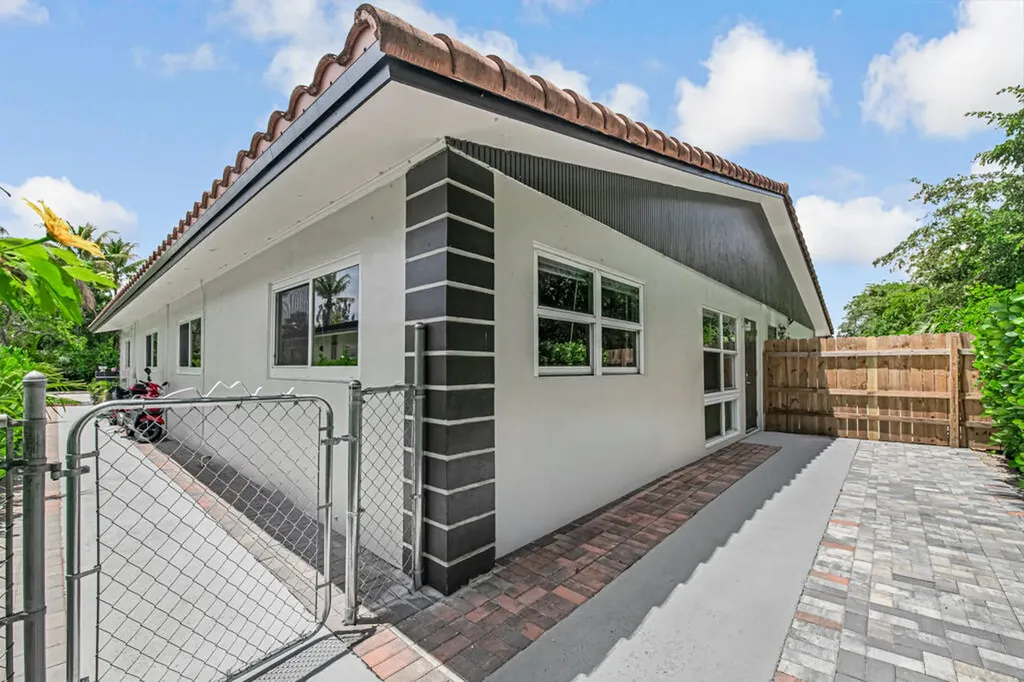 7521 NW 44th Court Coral Springs FL 33065