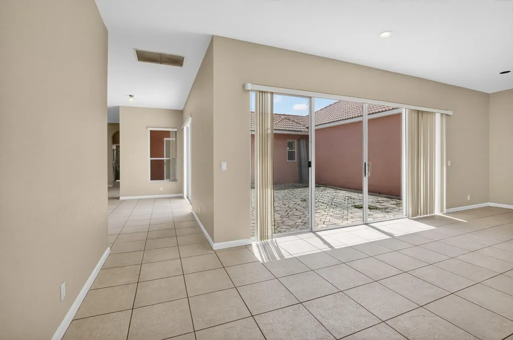 9954 Boynton Gardens Way Boynton Beach FL 33437