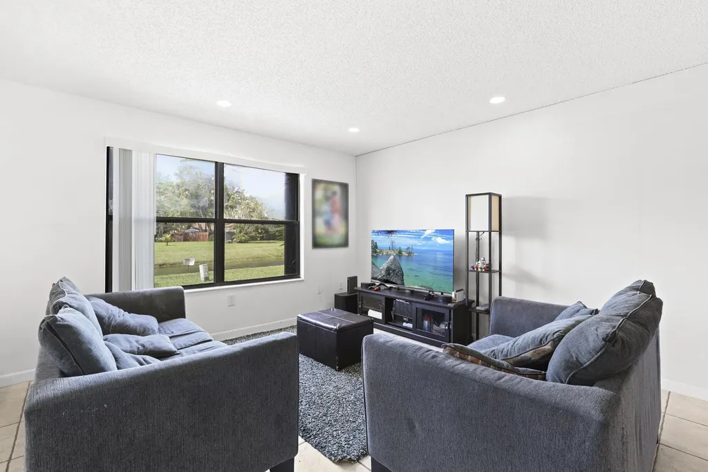 12970 Dartford Trail Wellington FL 33414