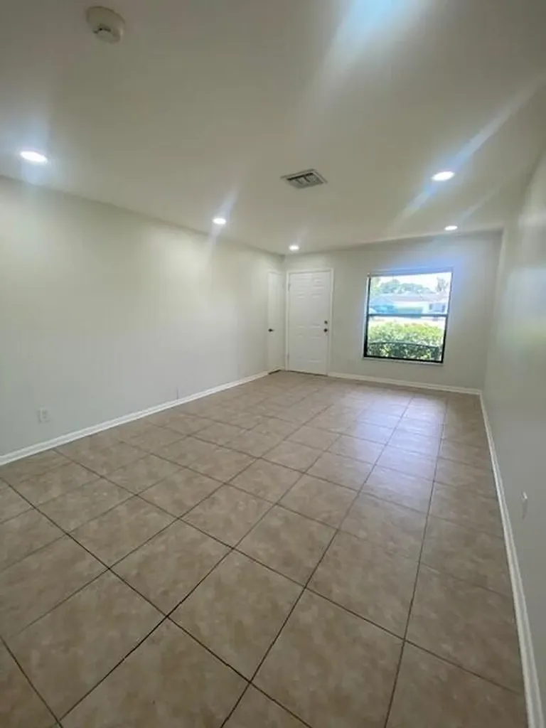1100 Cameo Circle West Palm Beach FL 33417